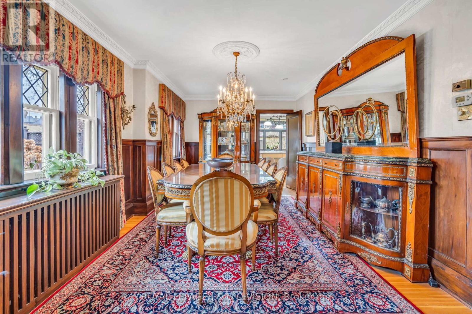 77 College View Avenue, Toronto, Ontario  M5P 3M8 - Photo 9 - C12195736