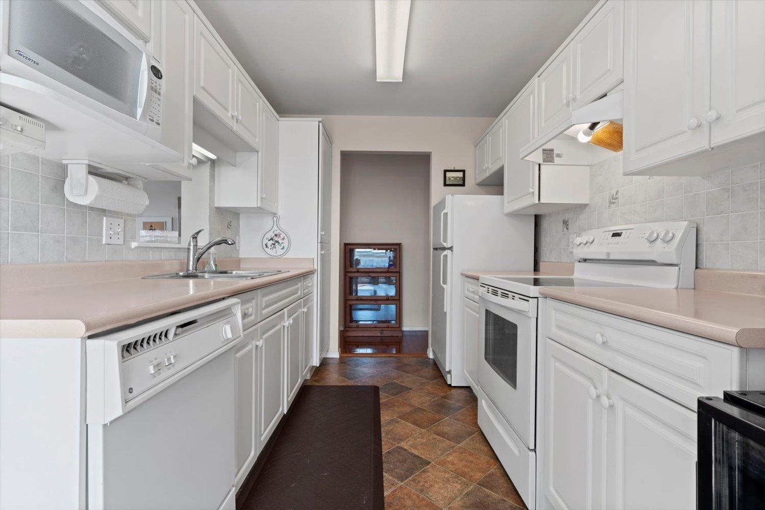 311 9165 Broadway Street, Chilliwack Proper East, Chilliwack, British Columbia  V2P 7Z8 - Photo 7 - R3010661
