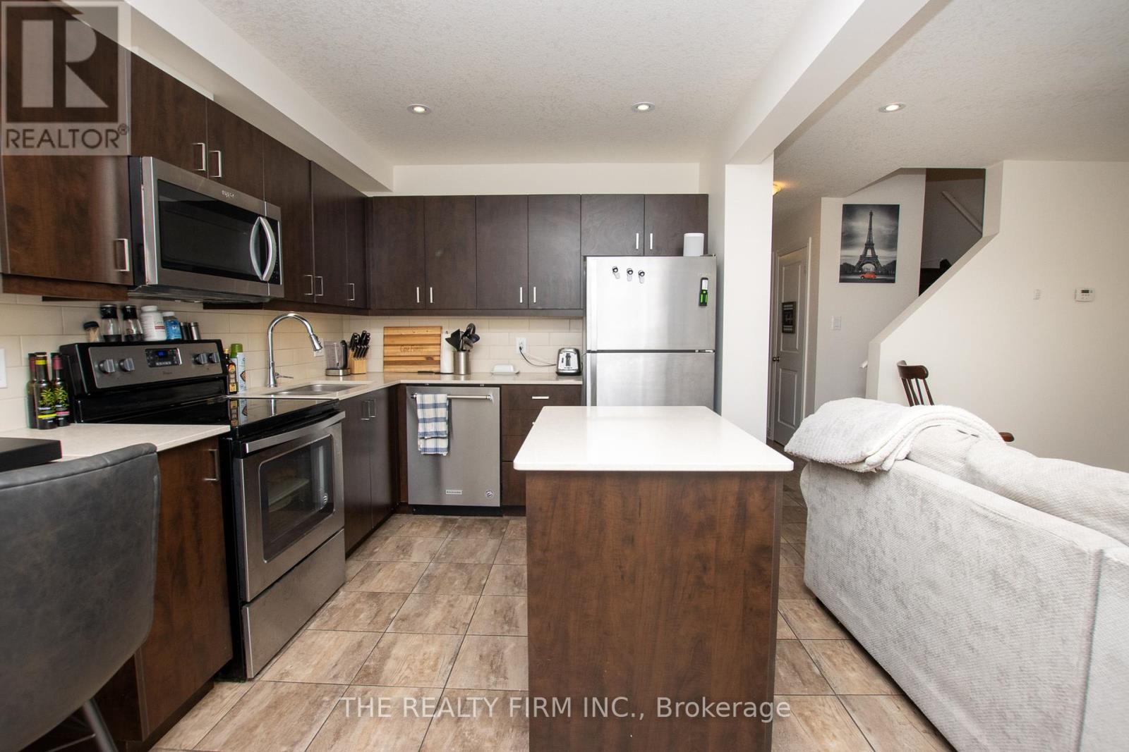 1320 Michael Circle, London East, Ontario  N5V 0B8 - Photo 11 - X12195809