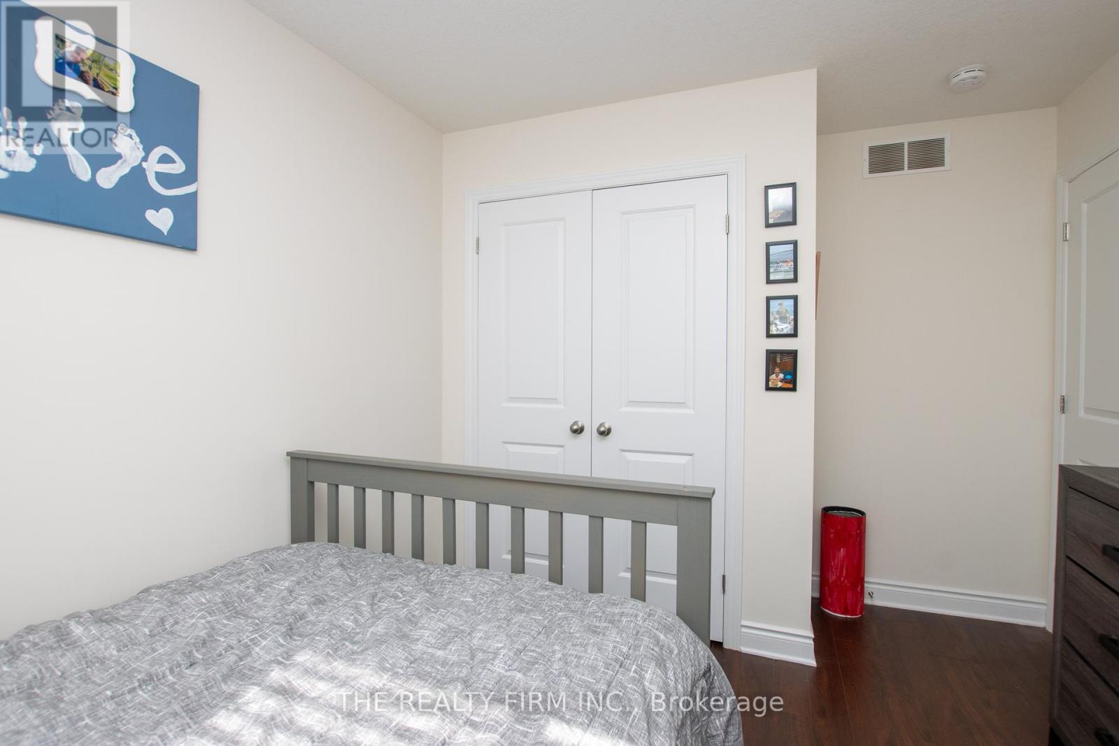 1320 Michael Circle, London East, Ontario  N5V 0B8 - Photo 17 - X12195809