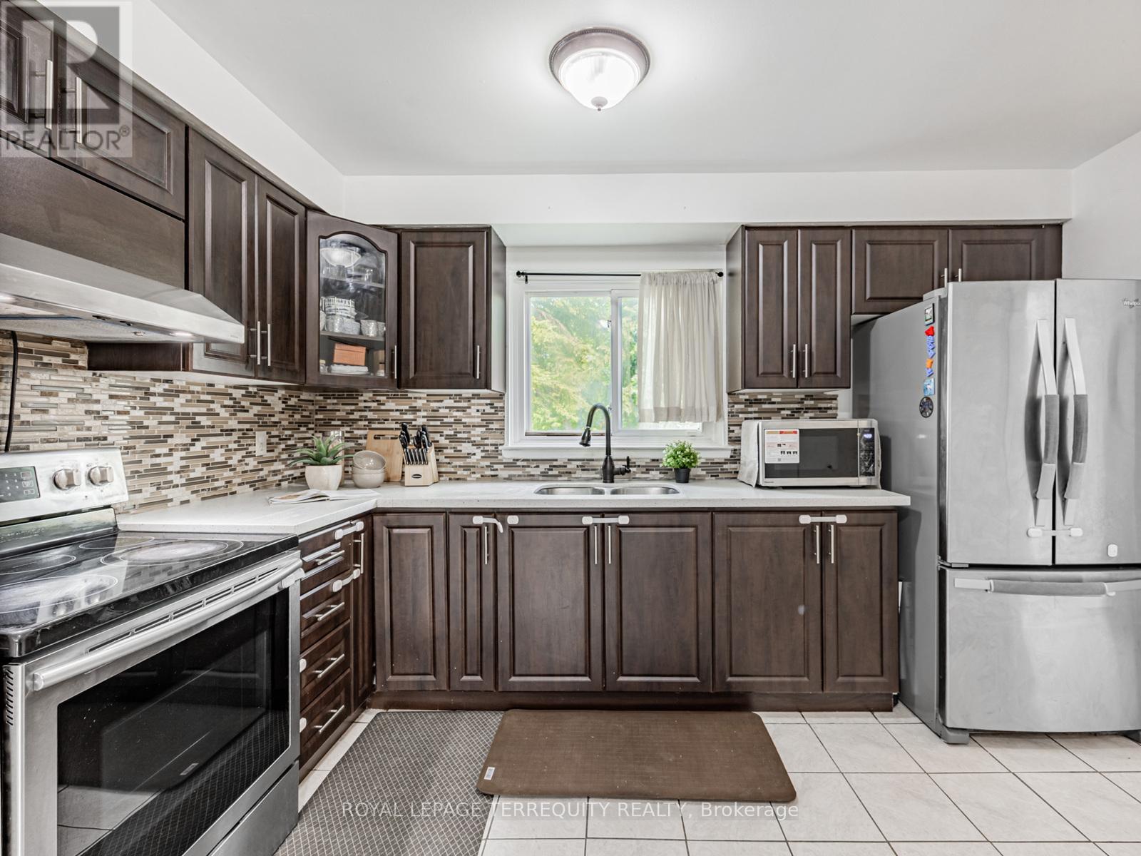 79 John Tabor Trail, Toronto, Ontario  M1B 2P5 - Photo 6 - E12195560