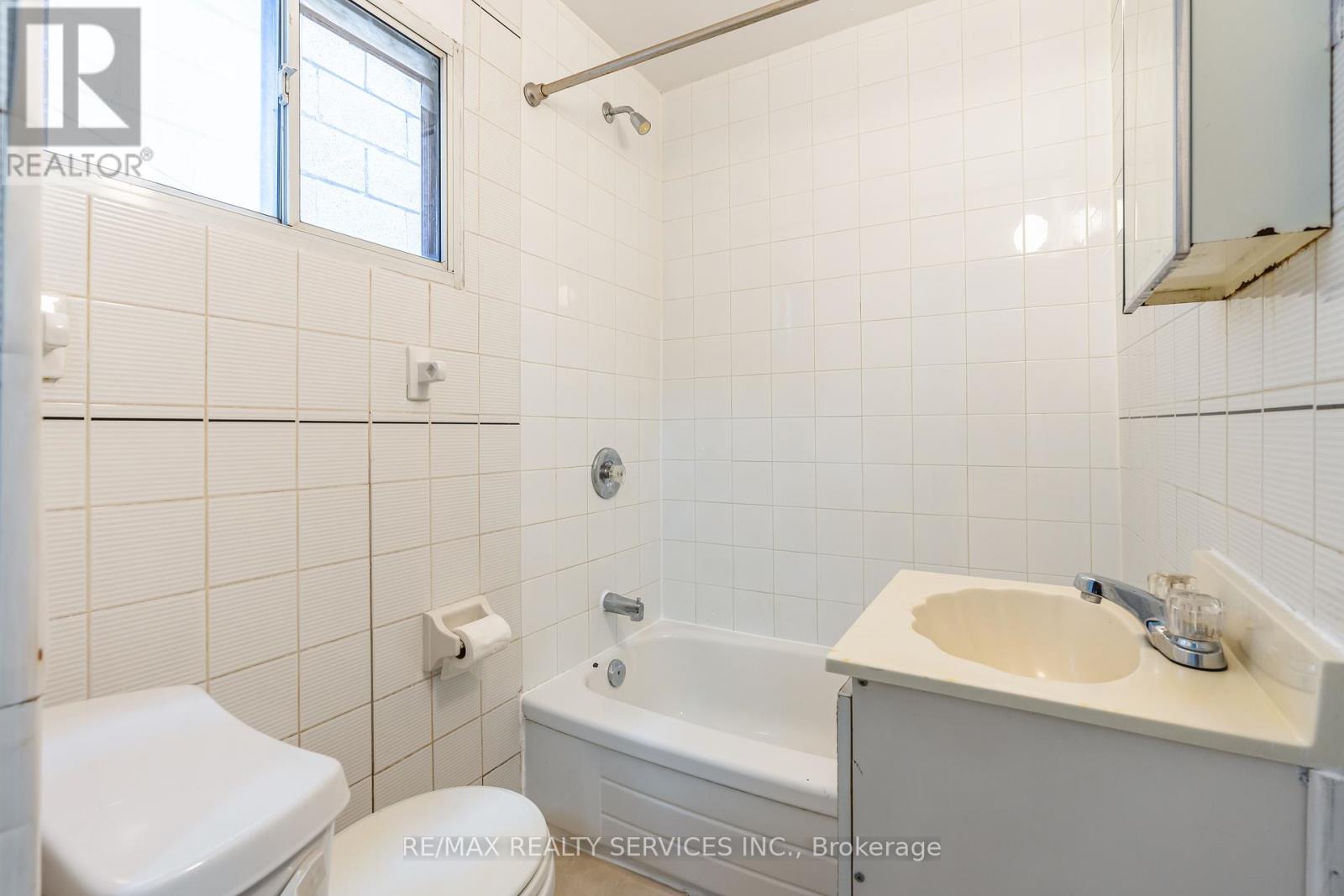 2 - 306 Greenwood Avenue, Toronto, Ontario  M4L 2R8 - Photo 24 - E12195572
