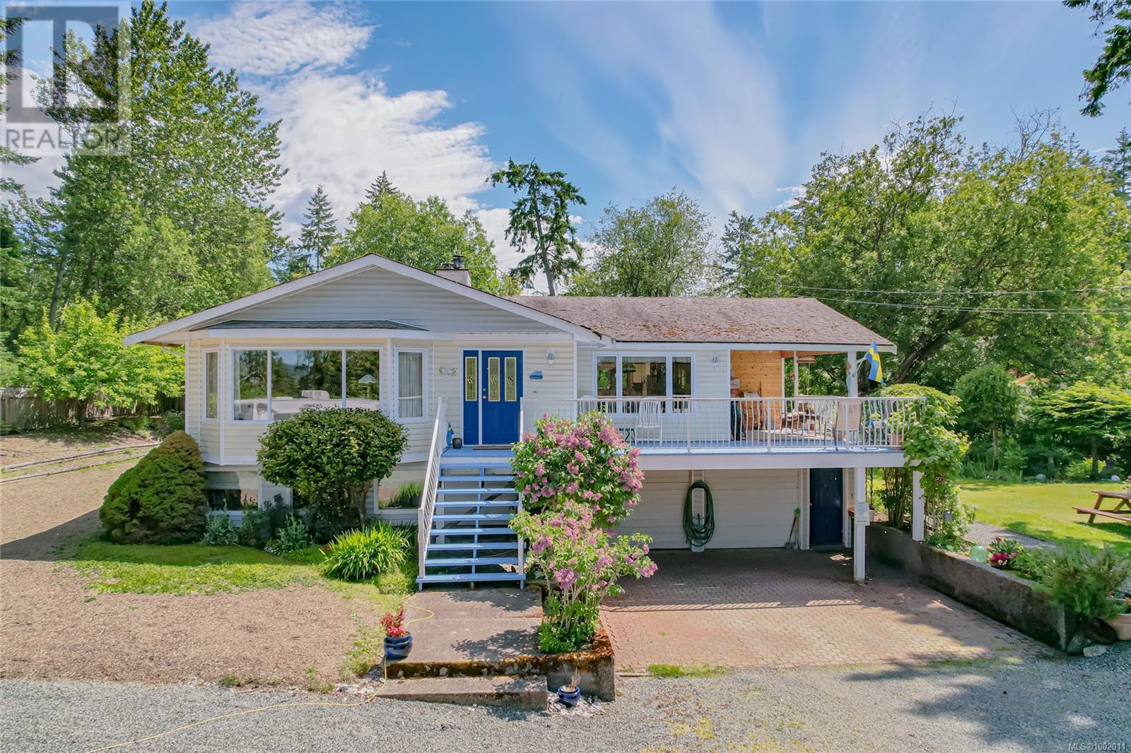 169 Fernwood Rd, Salt Spring, British Columbia