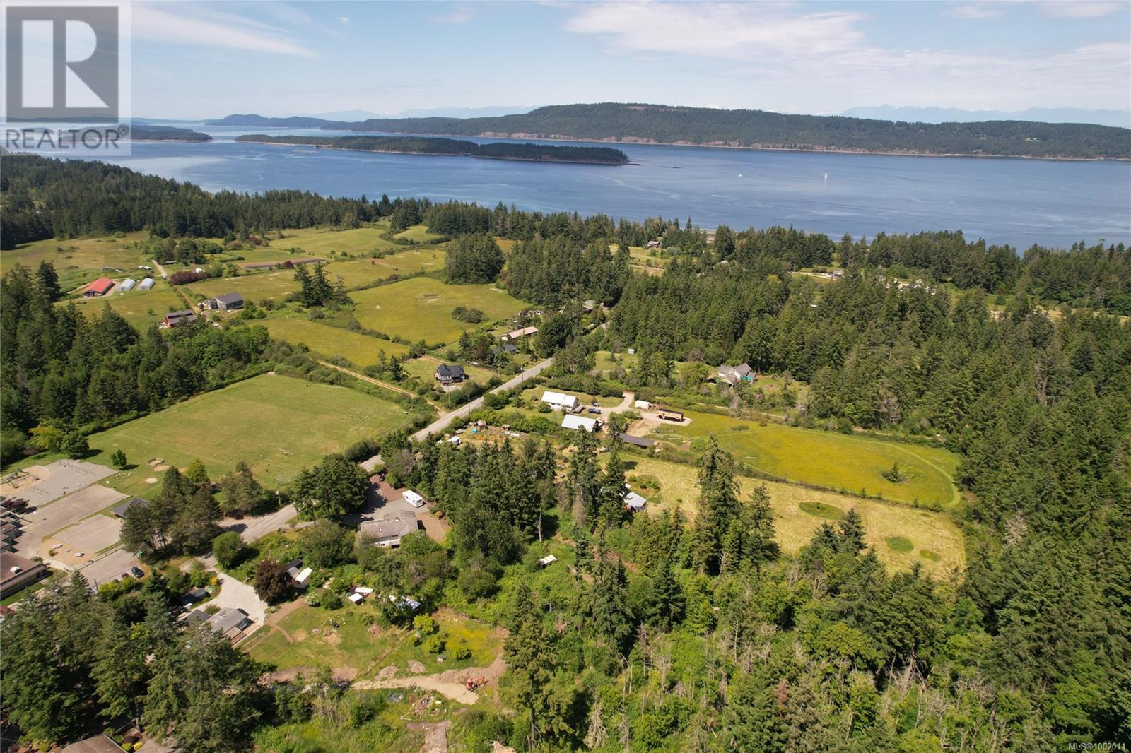 Property at 169 Fernwood Rd image 3