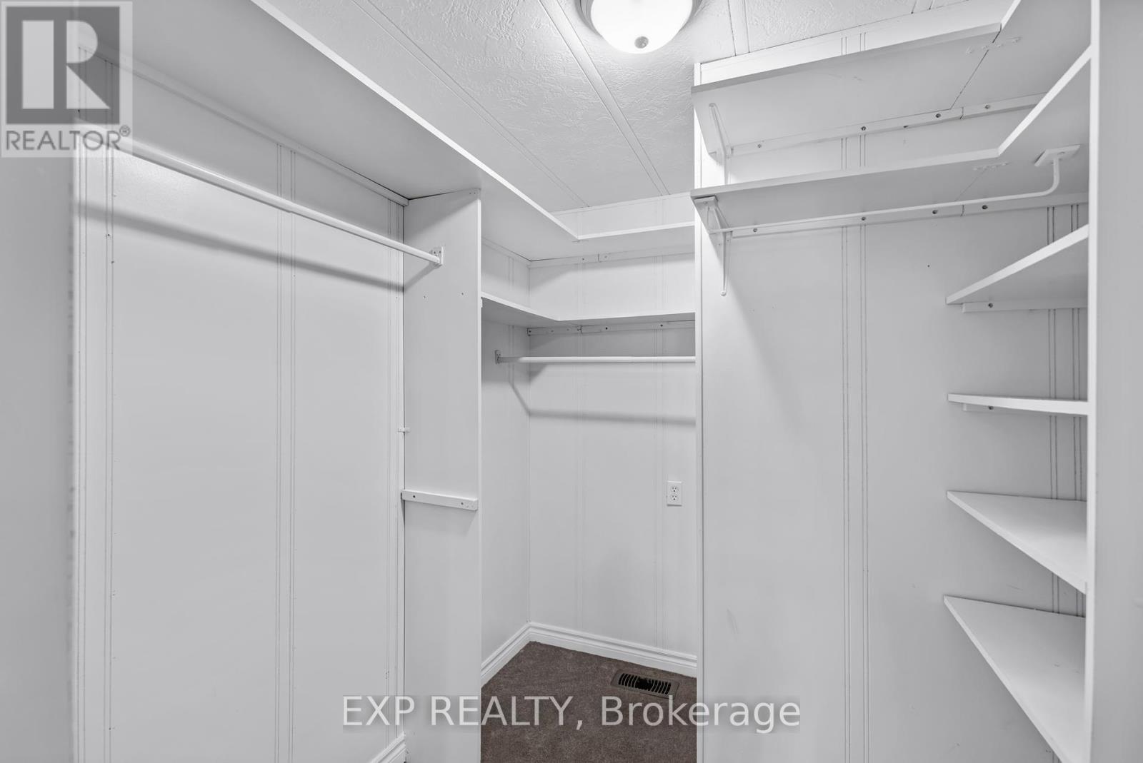 44 Linden Lane, Innisfil, Ontario  L9S 1P2 - Photo 20 - N12195739