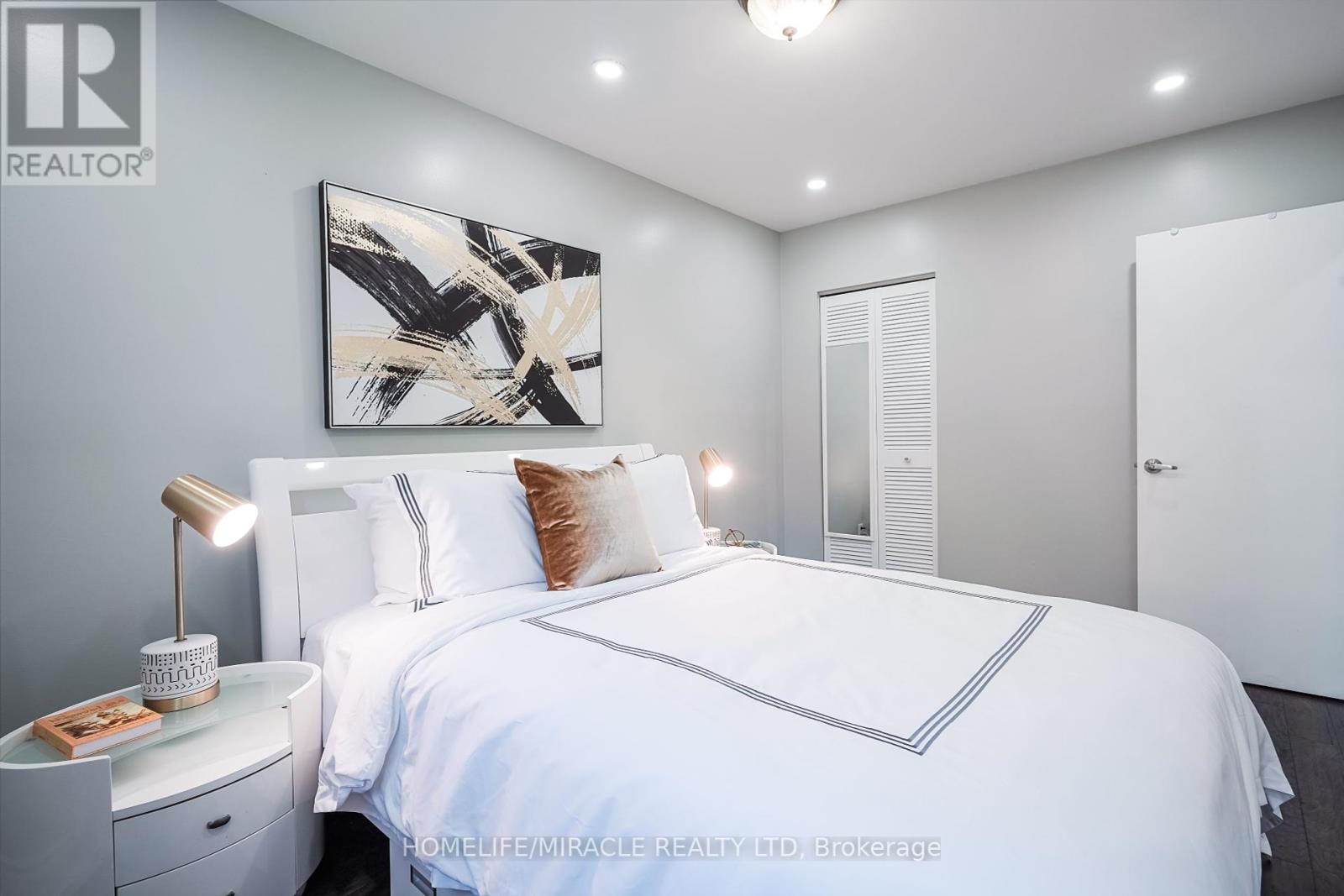 93 Amberjack Boulevard, Toronto, Ontario  M1H 2J6 - Photo 31 - E12177151