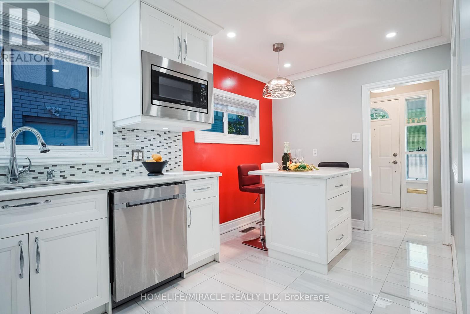 93 Amberjack Boulevard, Toronto, Ontario  M1H 2J6 - Photo 15 - E12177151