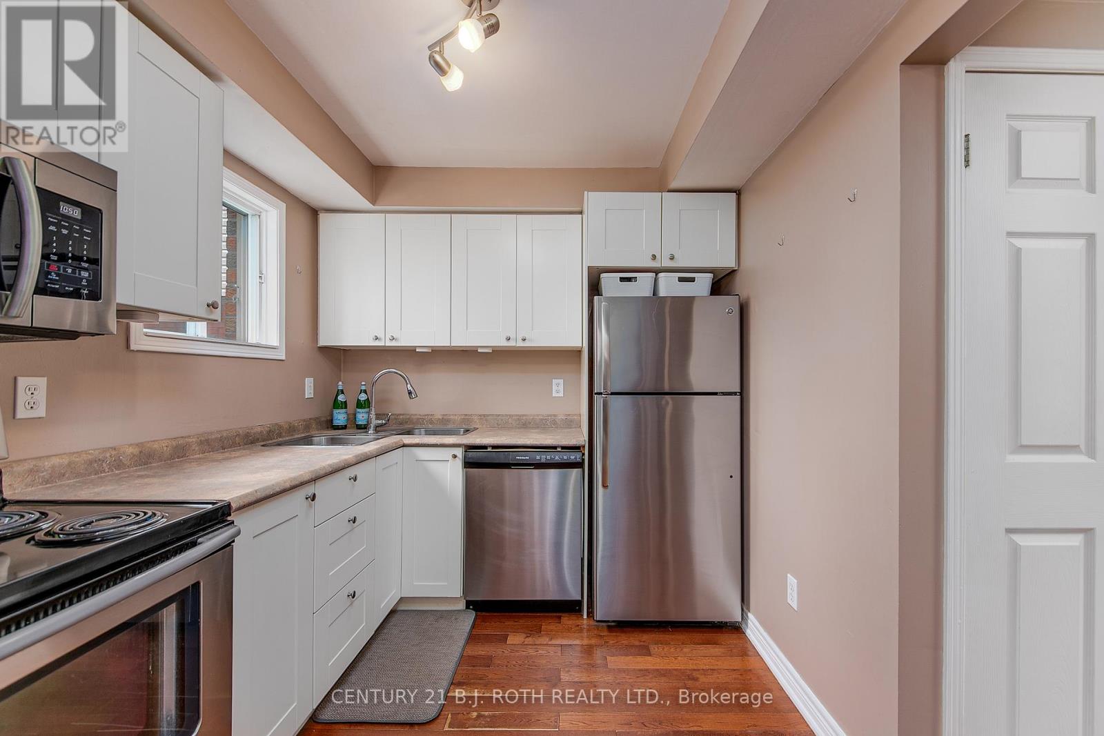 107 Laidlaw Drive N, Barrie, Ontario  L4N 7R9 - Photo 14 - S12195588