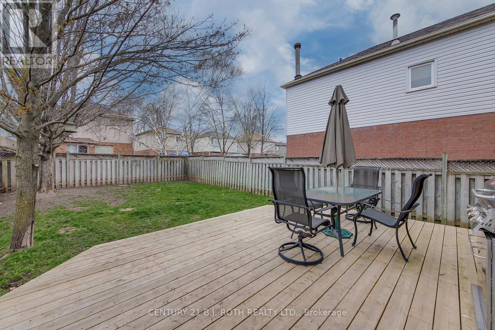 107 Laidlaw Drive N, Barrie, Ontario  L4N 7R9 - Photo 5 - S12195588
