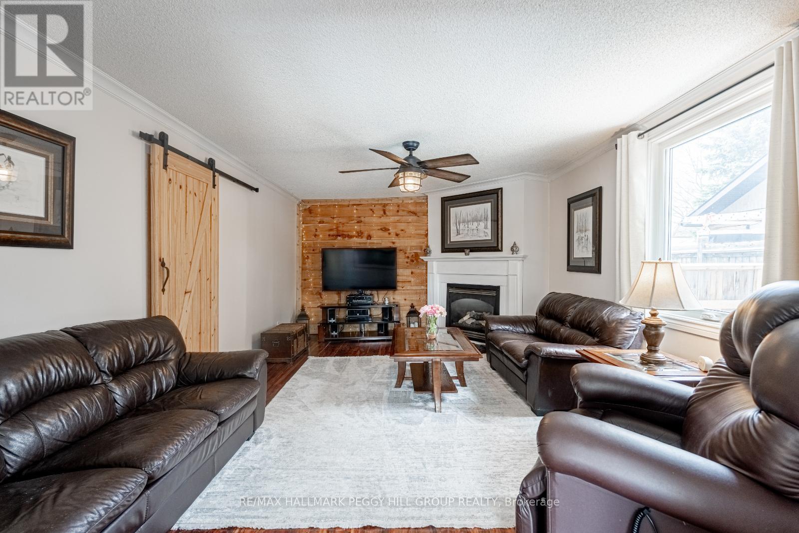 210 Southview Road, Barrie, Ontario  L4N 3X7 - Photo 9 - S12195694
