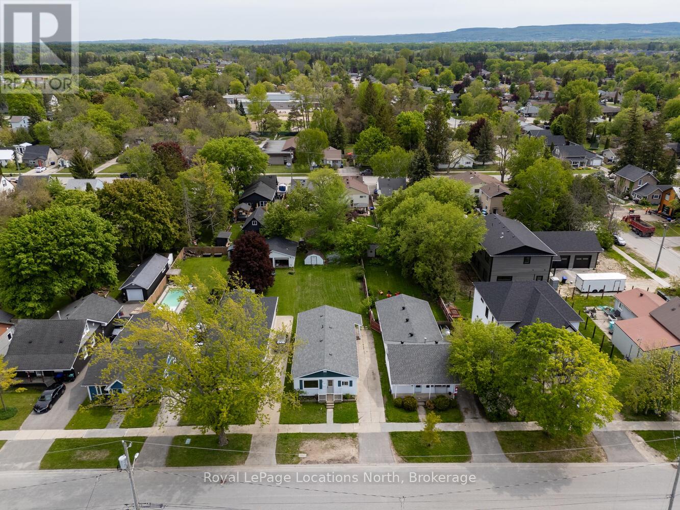 Property at 150 EIGHTH STREET image 3