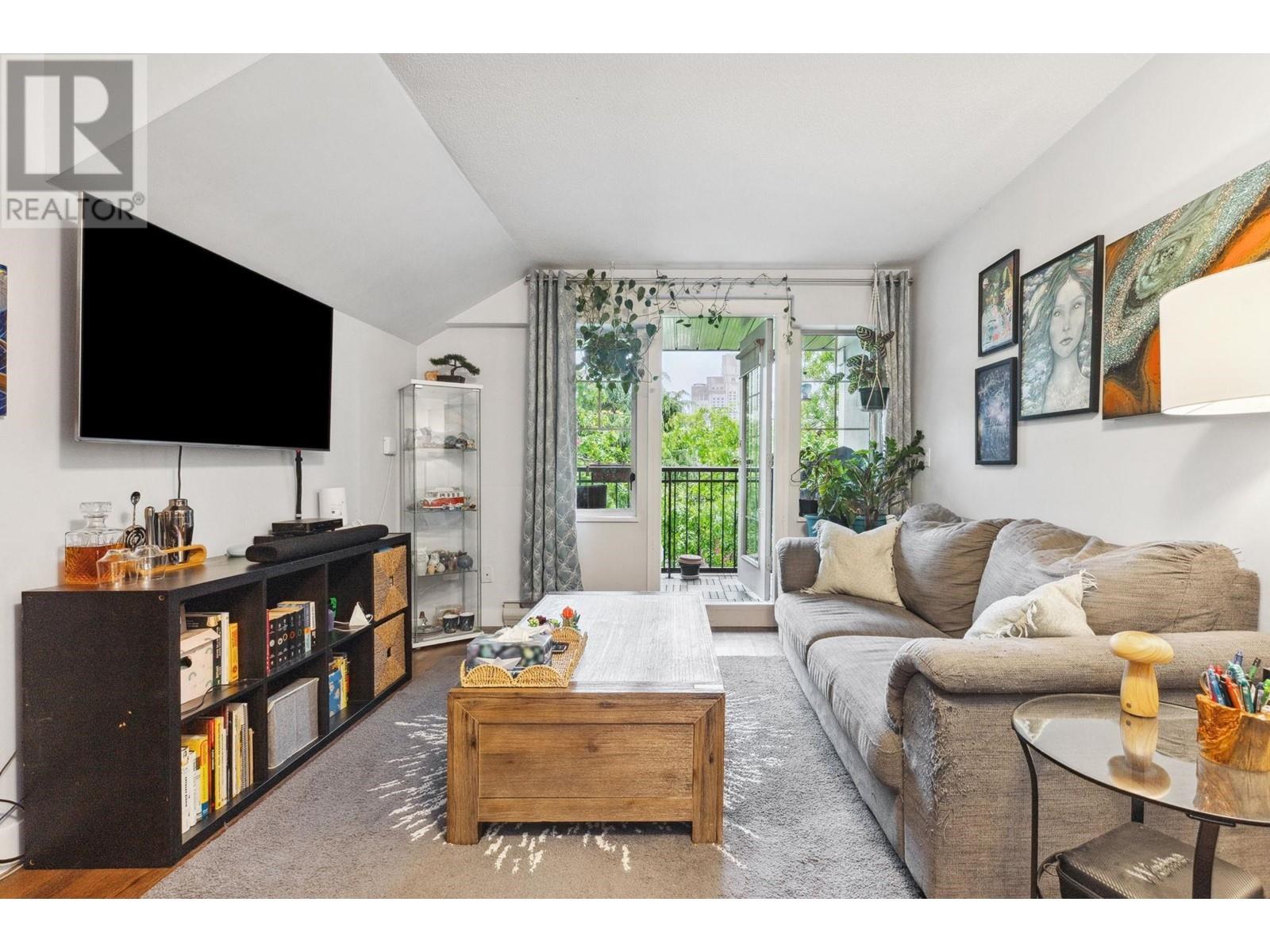 407 929 W 16TH AVENUE, Vancouver, British Columbia