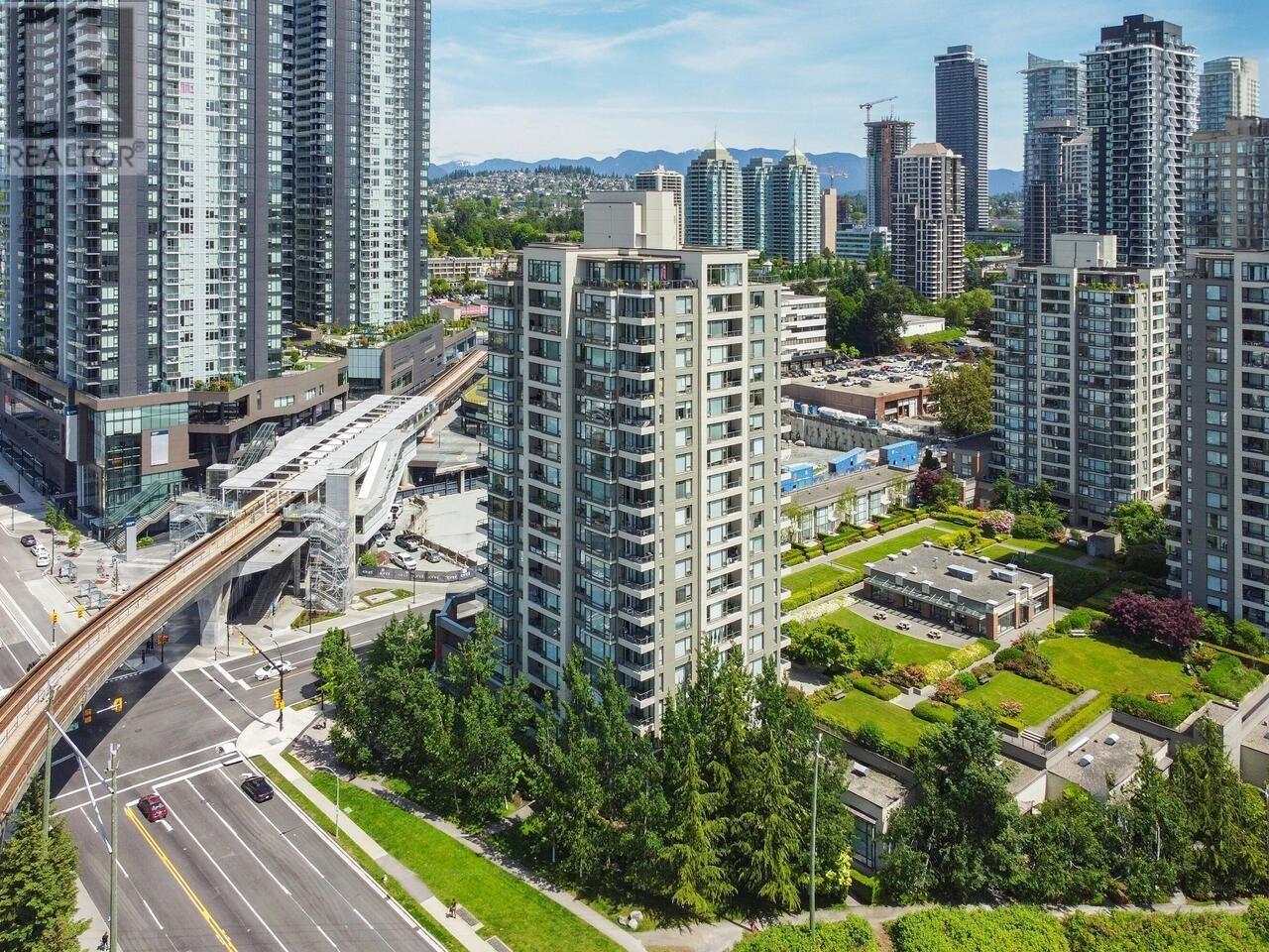 405 4118 DAWSON STREET, burnaby, British Columbia