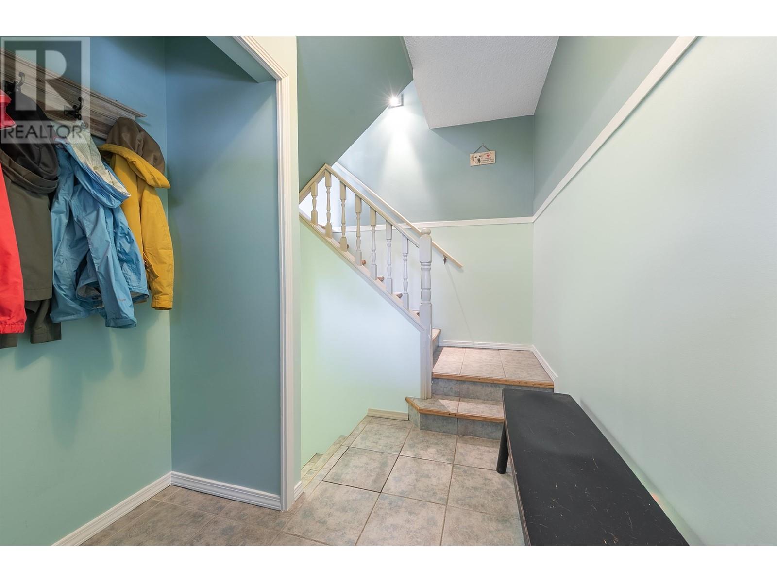 8849 Larkfield Drive, Burnaby, British Columbia  V5A 4K9 - Photo 26 - R3011225