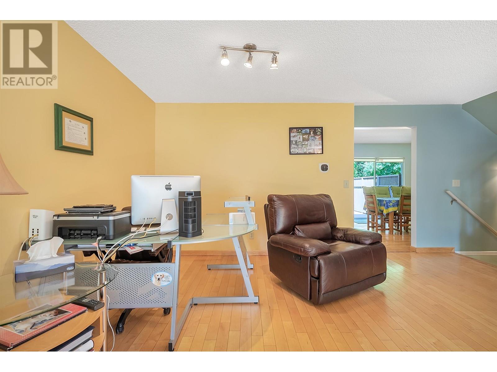 8849 Larkfield Drive, Burnaby, British Columbia  V5A 4K9 - Photo 6 - R3011225