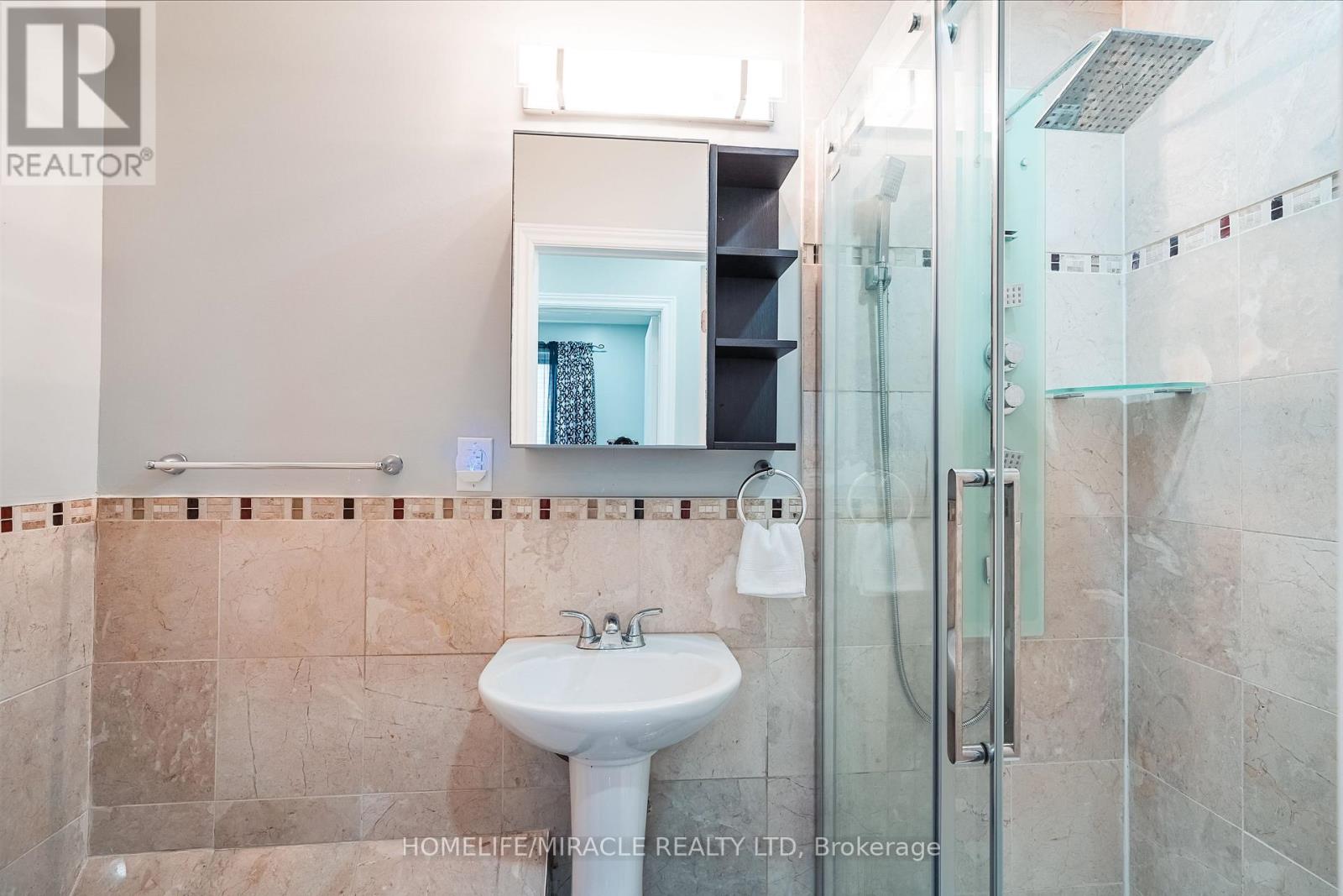 93 Amberjack Boulevard, Toronto, Ontario  M1H 2J6 - Photo 34 - E12177151