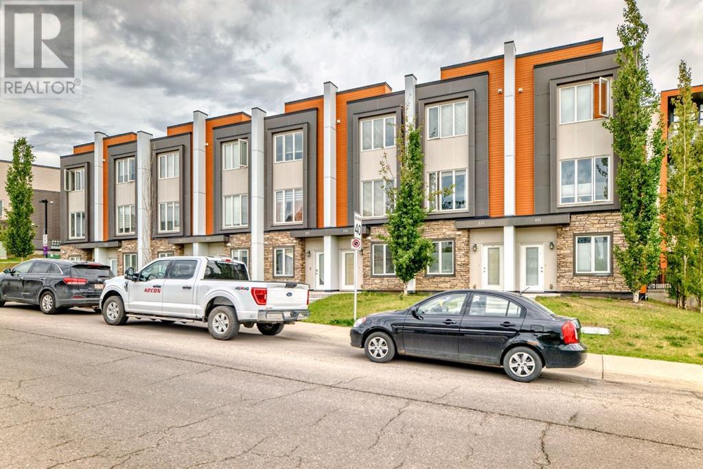 Property at 233 Kincora Glen Road NW image 1