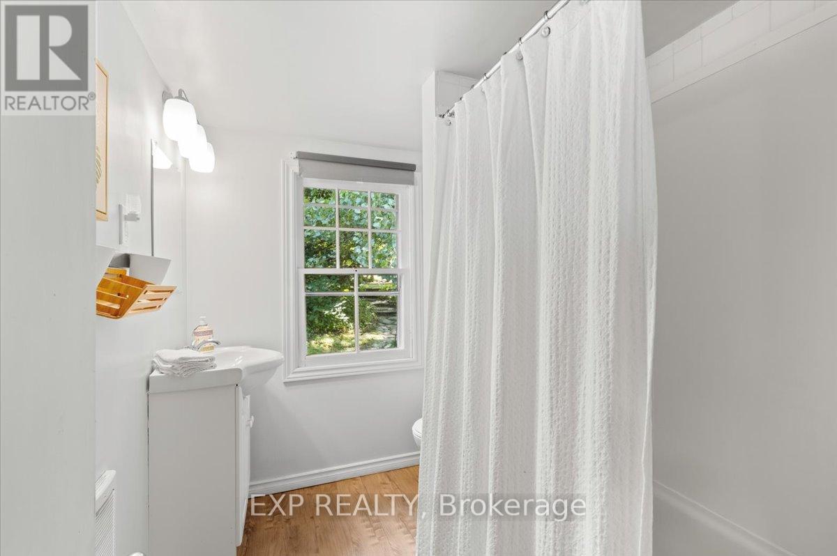 108 Oak Lake Road, Quinte West, Ontario  K0K 3E0 - Photo 12 - X12193969