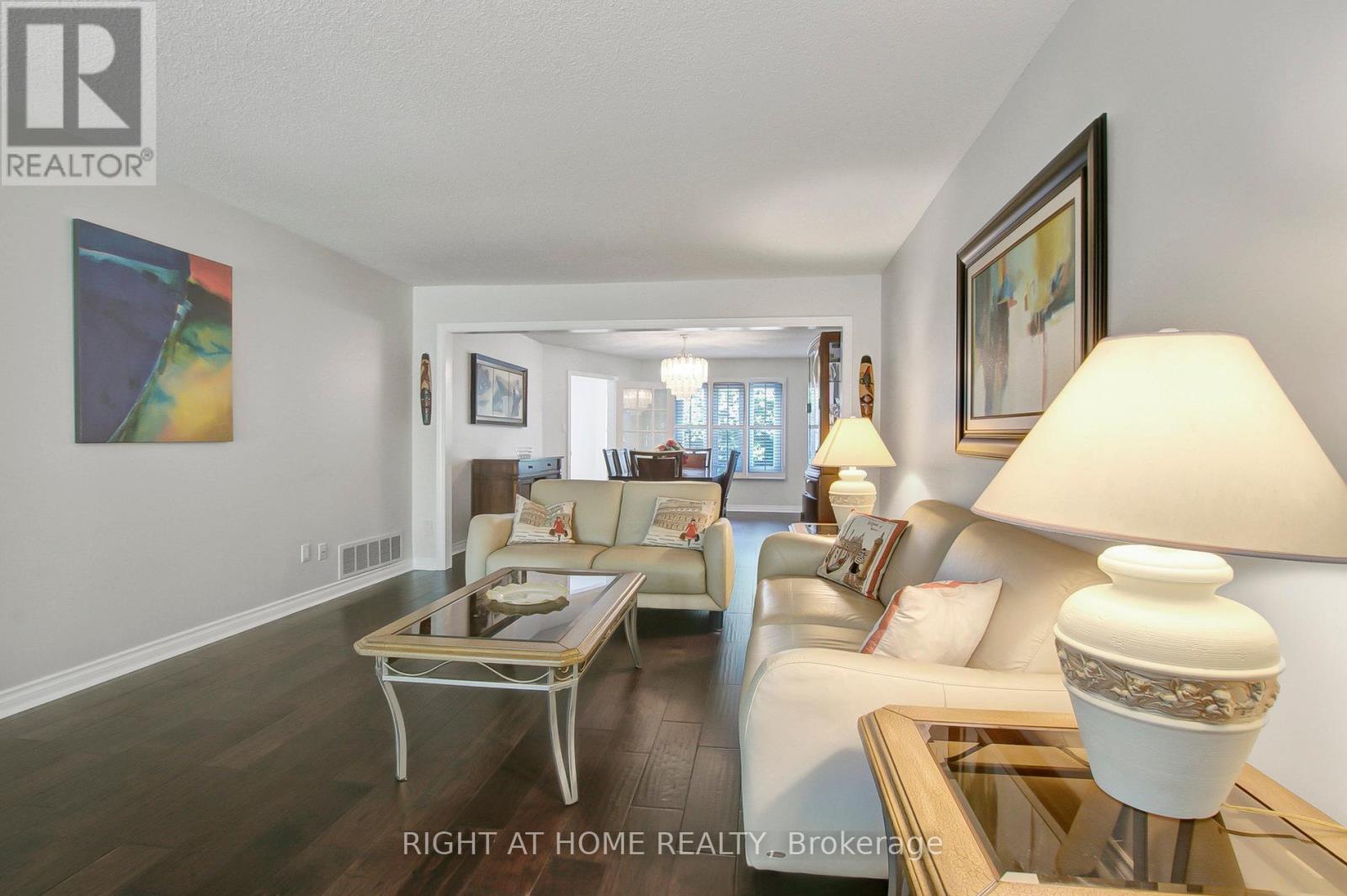 53 Waltham Crescent, Richmond Hill (Doncrest), Ontario  L4B 1Z3 - Photo 14 - N12143907
