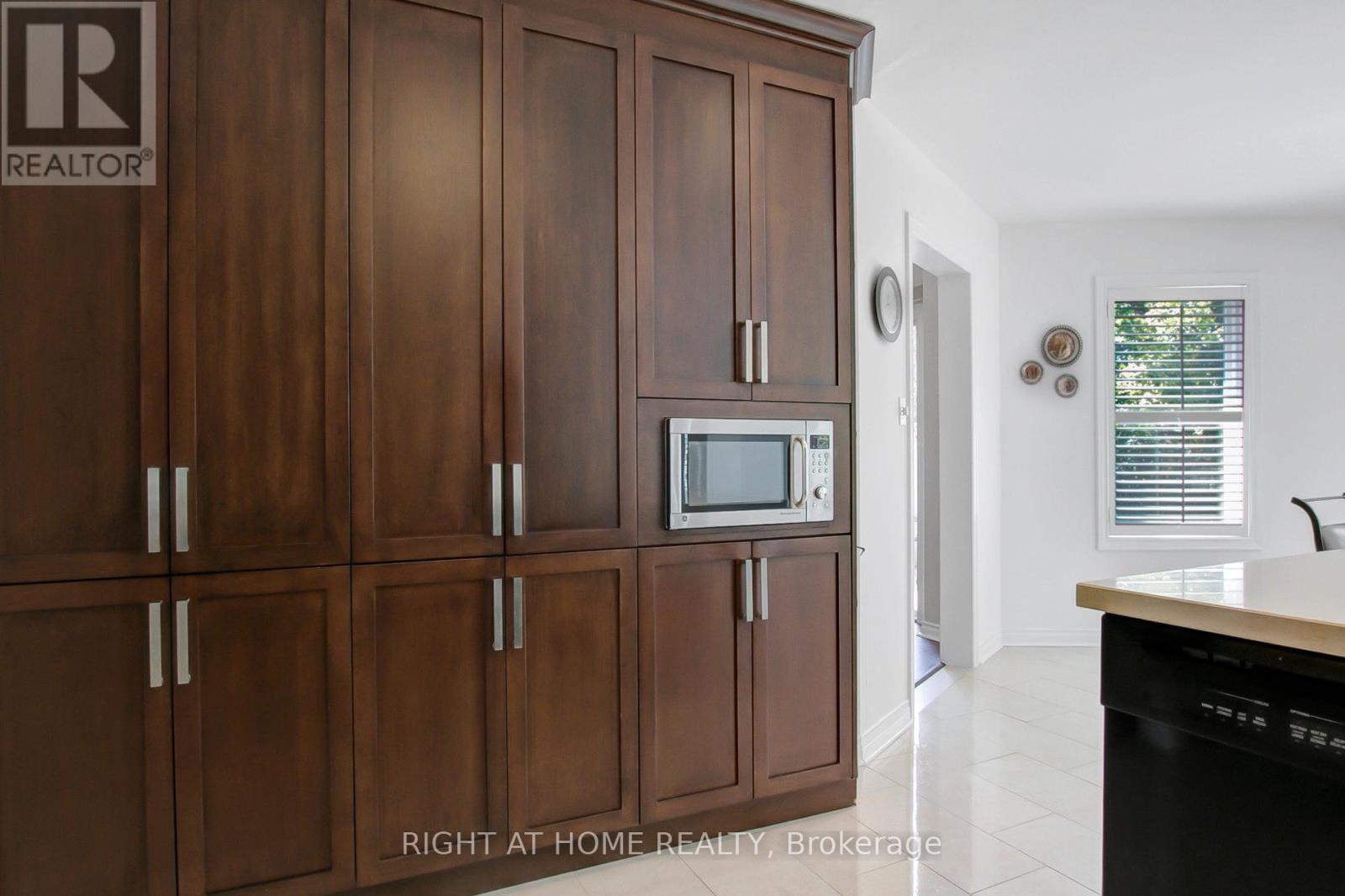 53 Waltham Crescent, Richmond Hill, Ontario  L4B 1Z3 - Photo 22 - N12143907