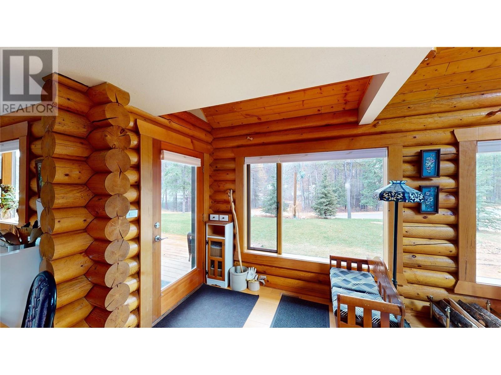 9725 Braunagel Road, Moyie, British Columbia  V0B 2A0 - Photo 15 - 10346091