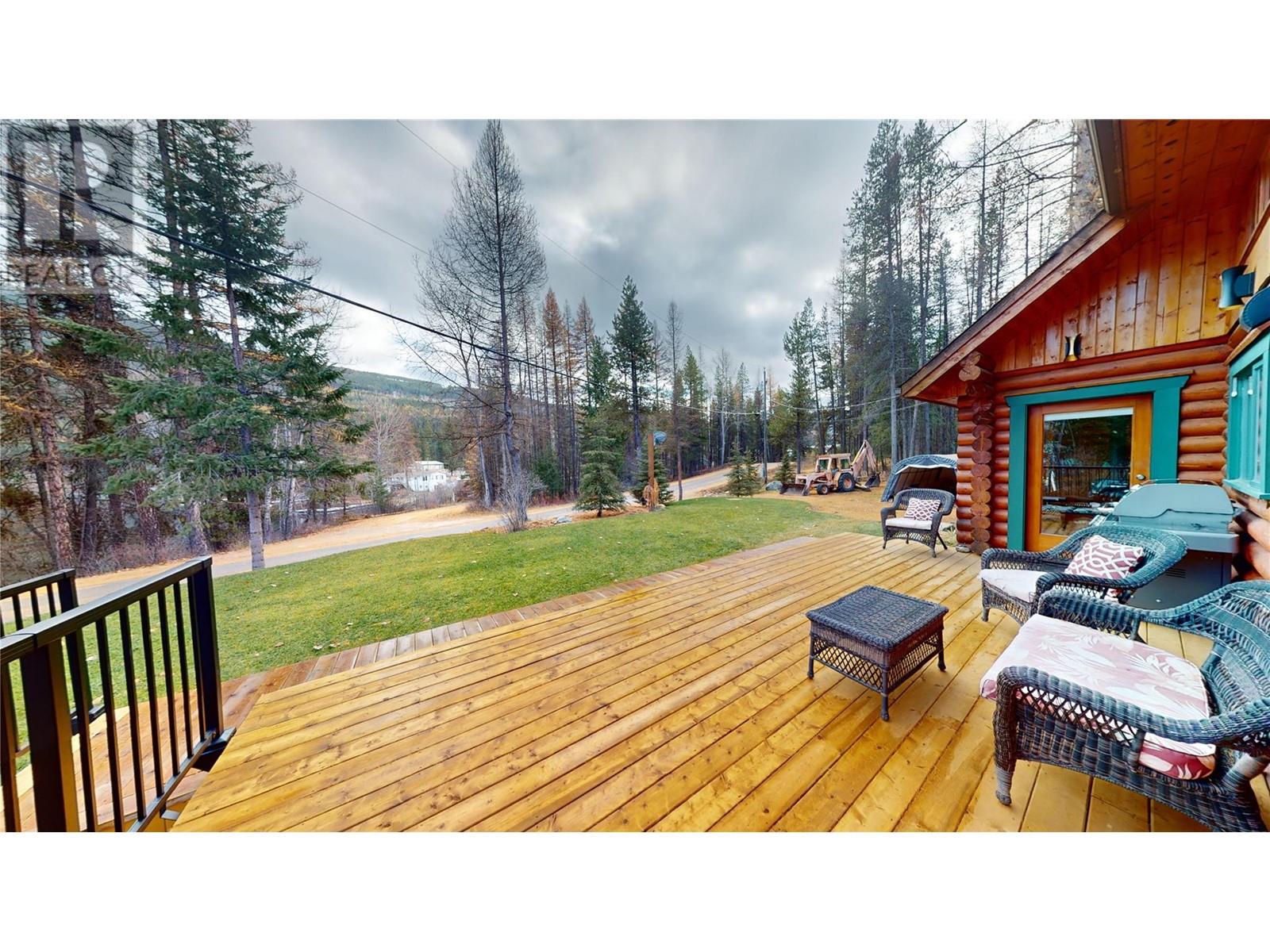 9725 Braunagel Road, Moyie, British Columbia  V0B 2A0 - Photo 13 - 10346091