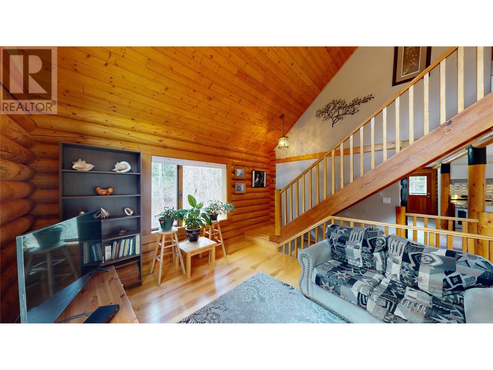 9725 Braunagel Road, Moyie, British Columbia  V0B 2A0 - Photo 23 - 10346091