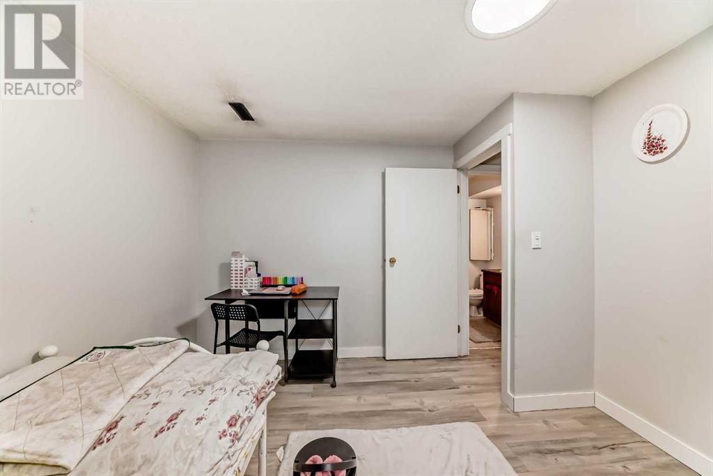 2926 Parkdale Boulevard Nw, Calgary, Alberta  T2N 3S9 - Photo 34 - A2224090