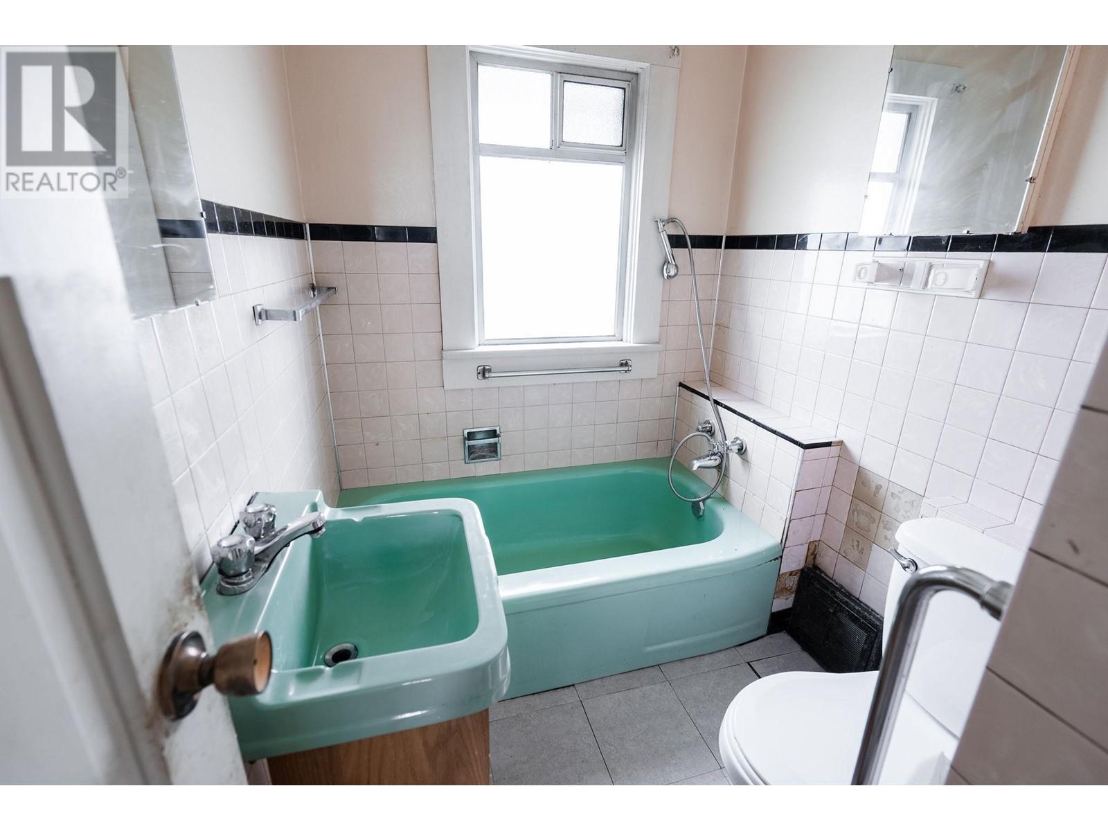2541 E 2nd Avenue, Vancouver, British Columbia  V5M 1C7 - Photo 13 - R3011214
