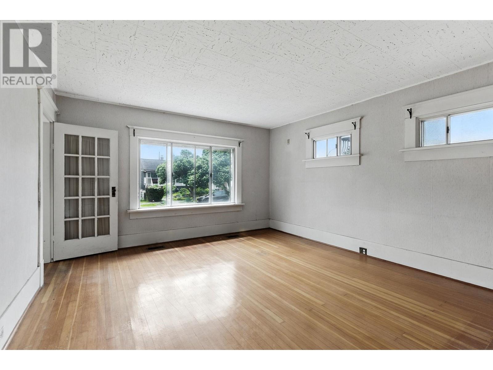 2541 E 2nd Avenue, Vancouver, British Columbia  V5M 1C7 - Photo 3 - R3011214