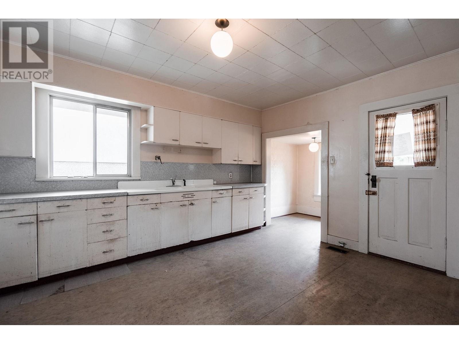 2541 E 2nd Avenue, Vancouver, British Columbia  V5M 1C7 - Photo 6 - R3011214