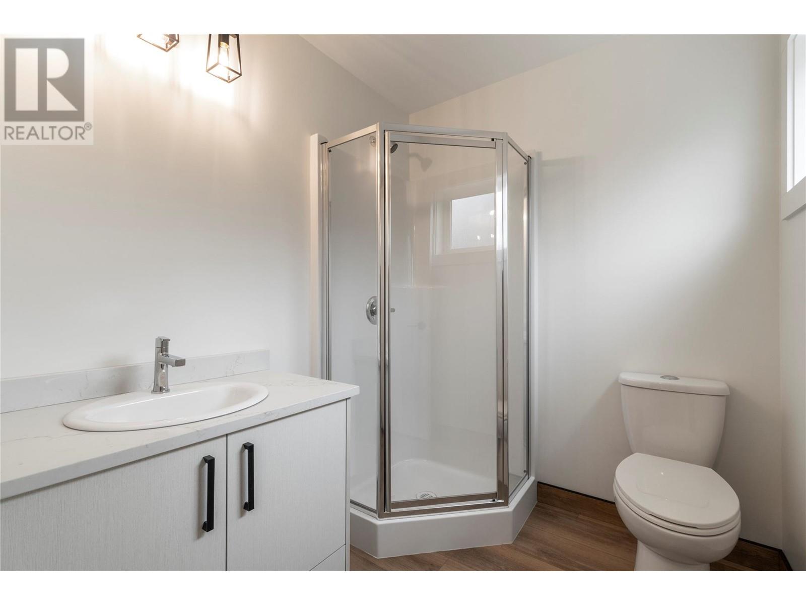 981 12 Street Se Unit# 32, Salmon Arm, British Columbia  V1E 2C8 - Photo 32 - 10350725