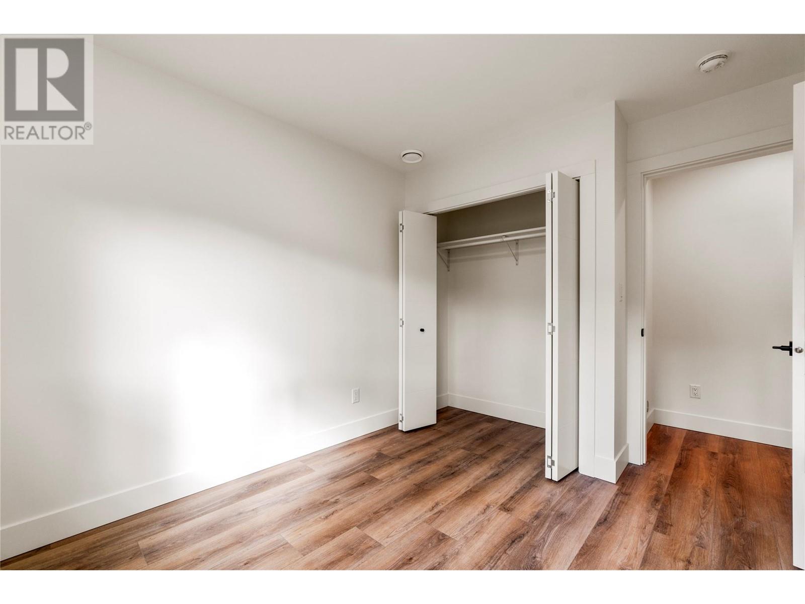 981 12 Street Se Unit# 32, Salmon Arm, British Columbia  V1E 2C8 - Photo 40 - 10350725