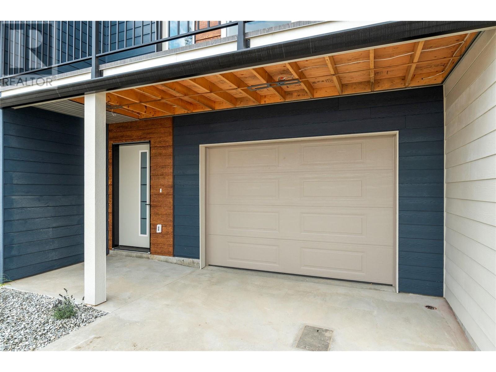 981 12 Street Se Unit# 32, Salmon Arm, British Columbia  V1E 2C8 - Photo 51 - 10350725