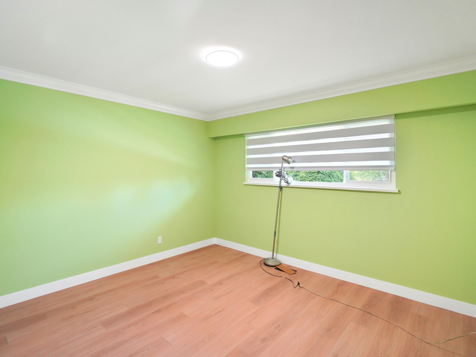 14935 Kew Drive, Surrey, British Columbia  V3R 4Y1 - Photo 7 - R3010110