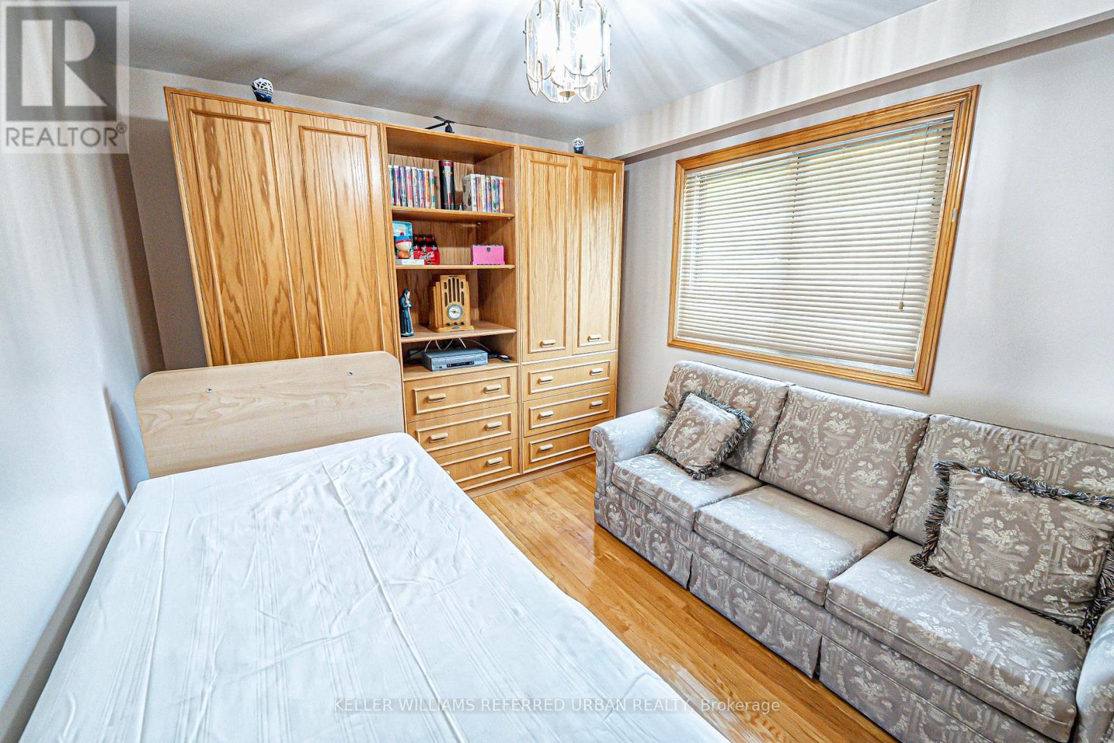 55 Chiswick Avenue, Toronto, Ontario  M6M 4V1 - Photo 22 - W12195568