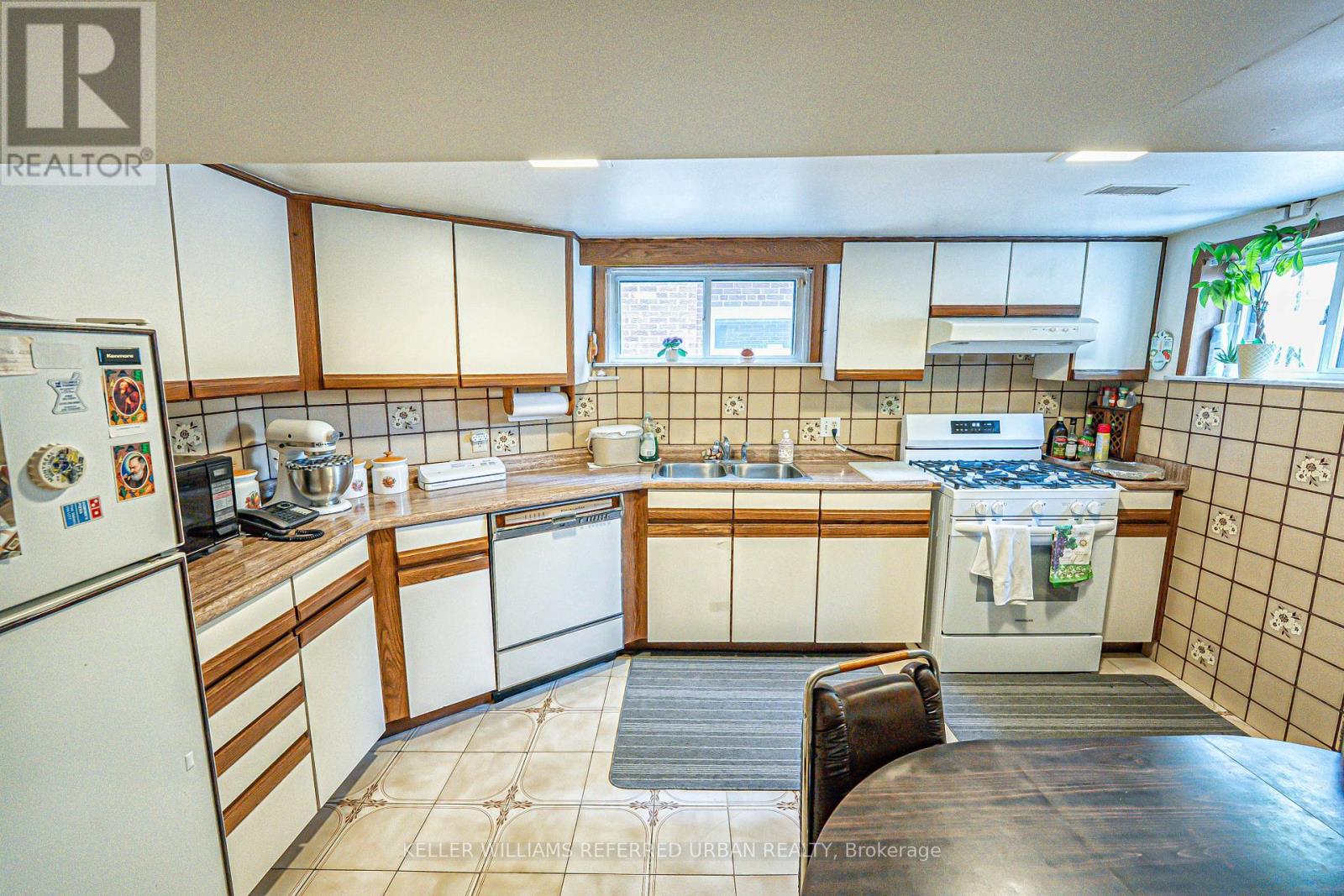 55 Chiswick Avenue, Toronto, Ontario  M6M 4V1 - Photo 32 - W12195568