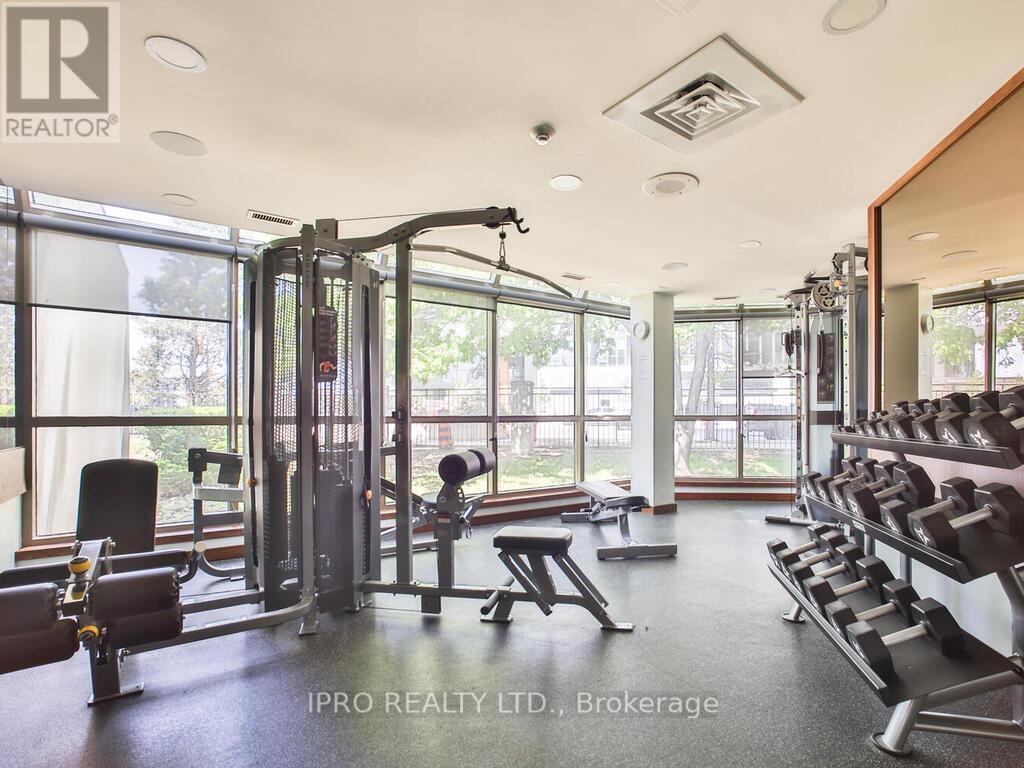 910 - 330 Rathburn Road W, Mississauga, Ontario  L5B 3Y1 - Photo 40 - W12195602