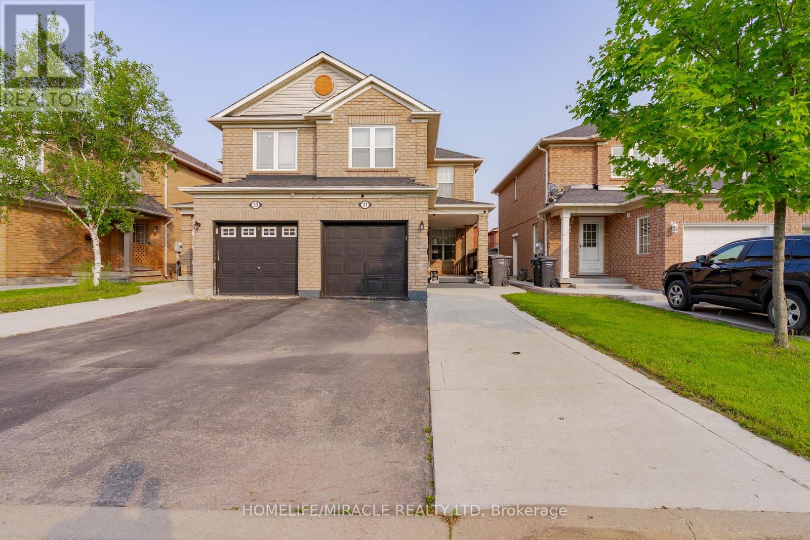 21 SECORD CRESCENT, Brampton, Ontario