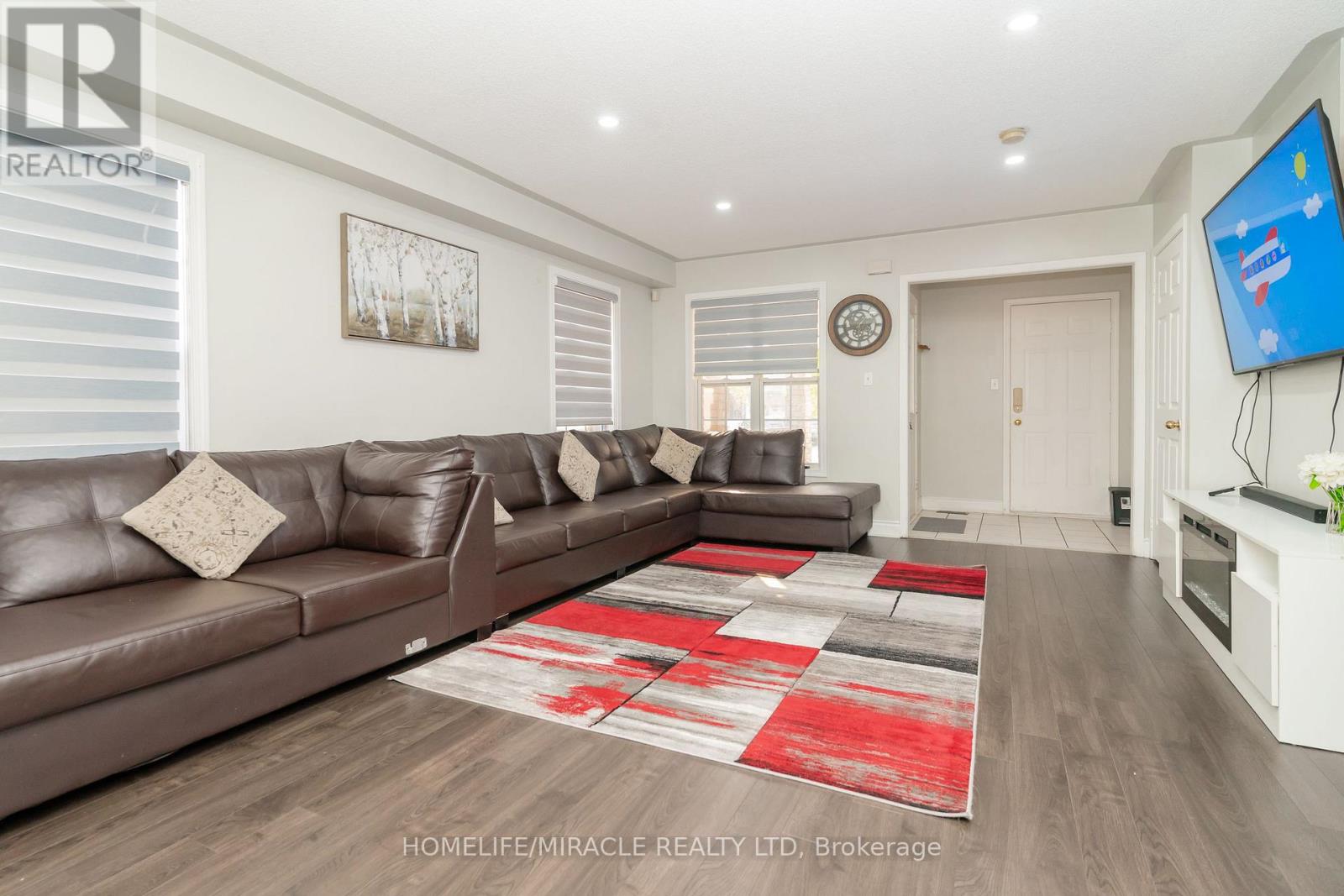 21 Secord Crescent, Brampton, Ontario  L6X 4Z3 - Photo 7 - W12195606