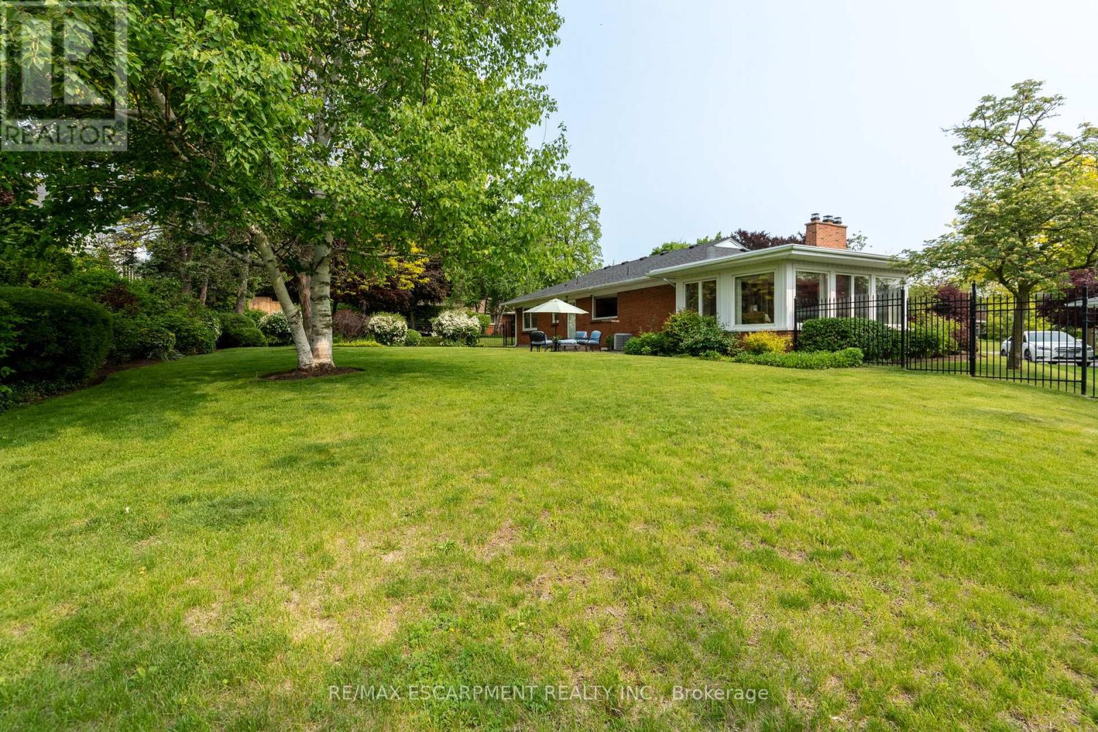 426 North Shore Boulevard W, Burlington, Ontario  L7T 1A8 - Photo 23 - W12195677