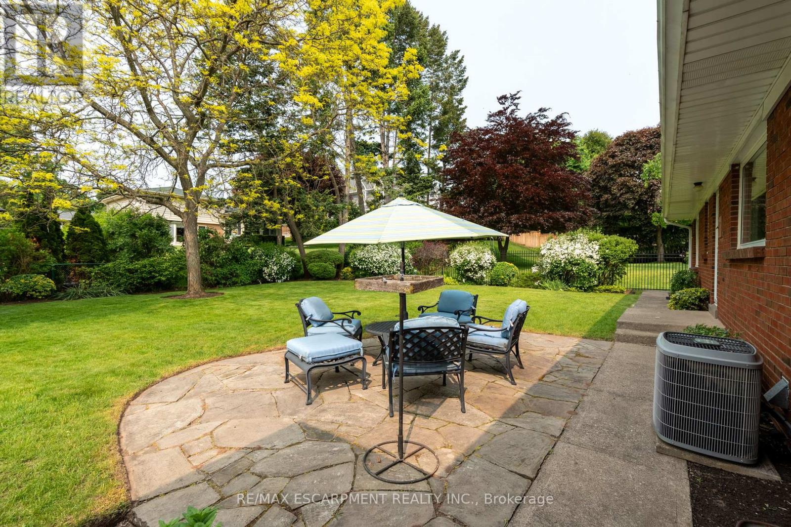 426 North Shore Boulevard W, Burlington, Ontario  L7T 1A8 - Photo 25 - W12195677