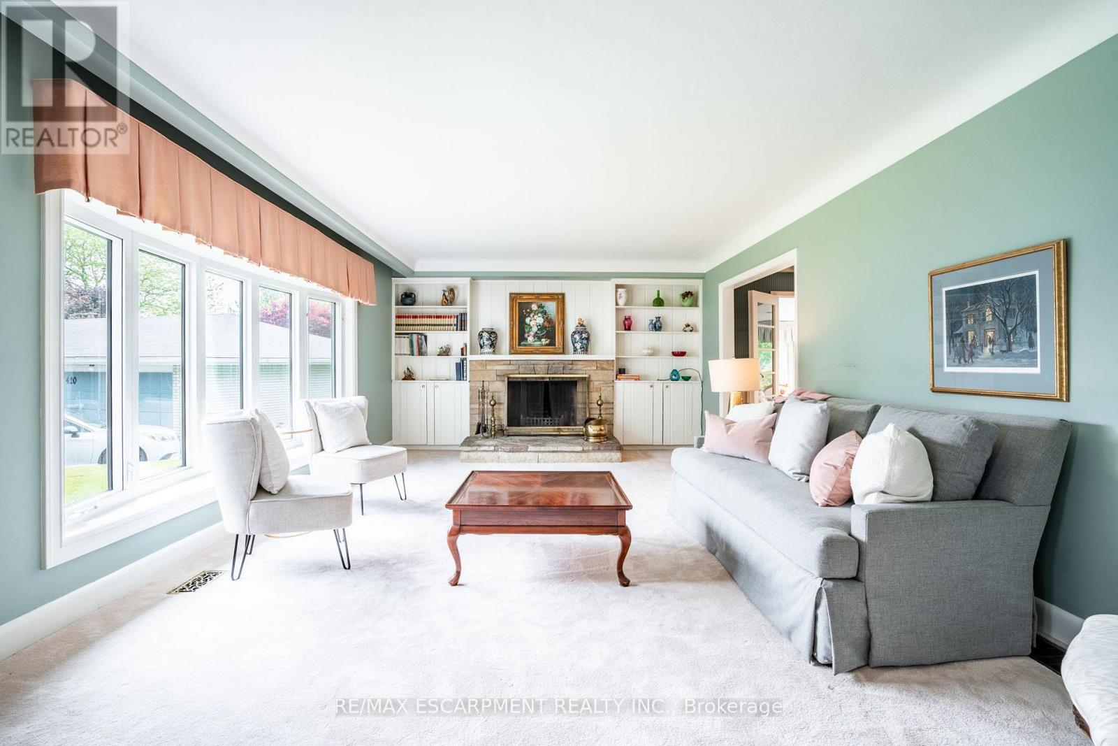 426 North Shore Boulevard W, Burlington (Lasalle), Ontario  L7T 1A8 - Photo 5 - W12195677