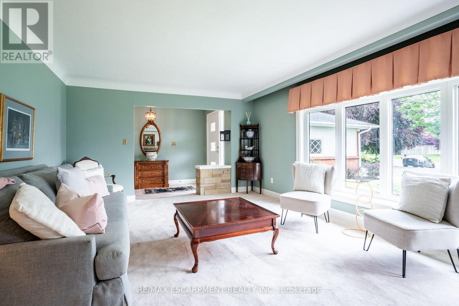 426 North Shore Boulevard W, Burlington, Ontario  L7T 1A8 - Photo 6 - W12195677