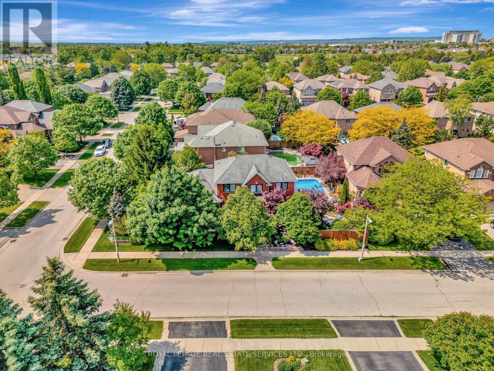 1109 Sheltered Oak Court, Oakville (Wt West Oak Trails), Ontario  L6M 3M7 - Photo 49 - W12195683