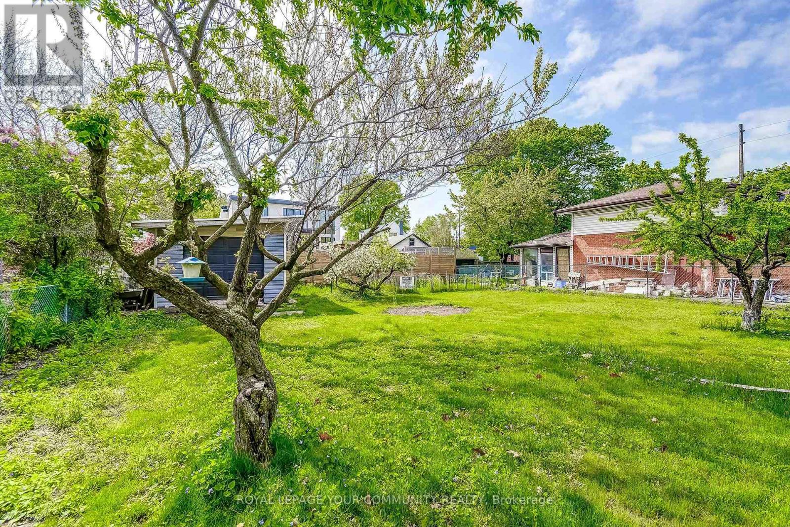 958 South Service Road, Mississauga, Ontario  L5E 1V1 - Photo 37 - W12195702