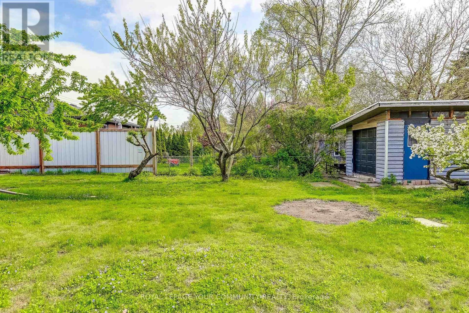958 South Service Road, Mississauga, Ontario  L5E 1V1 - Photo 40 - W12195702