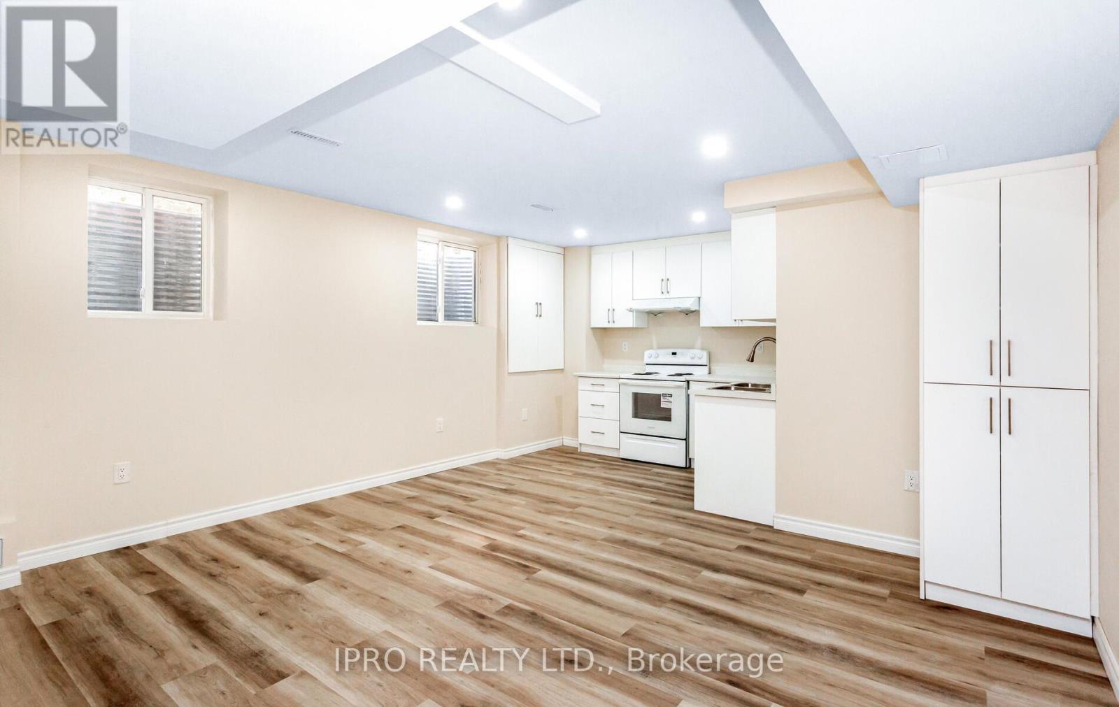 Basement - 261 Gleave Terrace, Milton, Ontario  L9T 8N9 - Photo 5 - W12195723