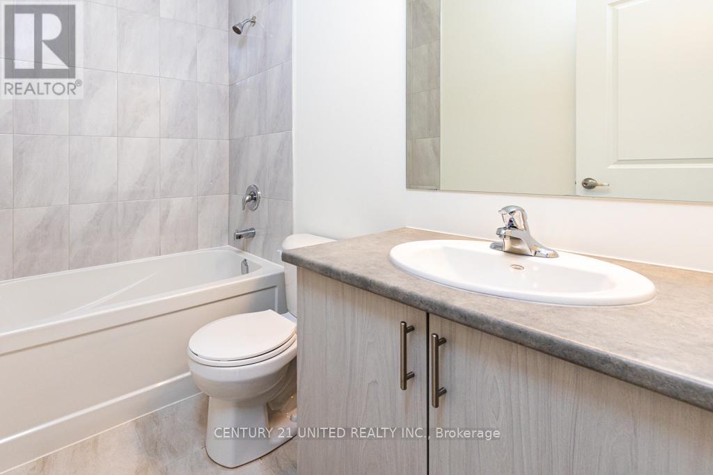 Property at 67 HILLCROFT WAY image 4