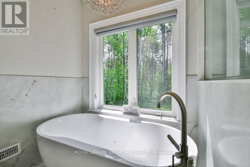 5142 Severn Pines Crescent, Severn, Ontario  L0K 2B0 - Photo 13 - S12195504